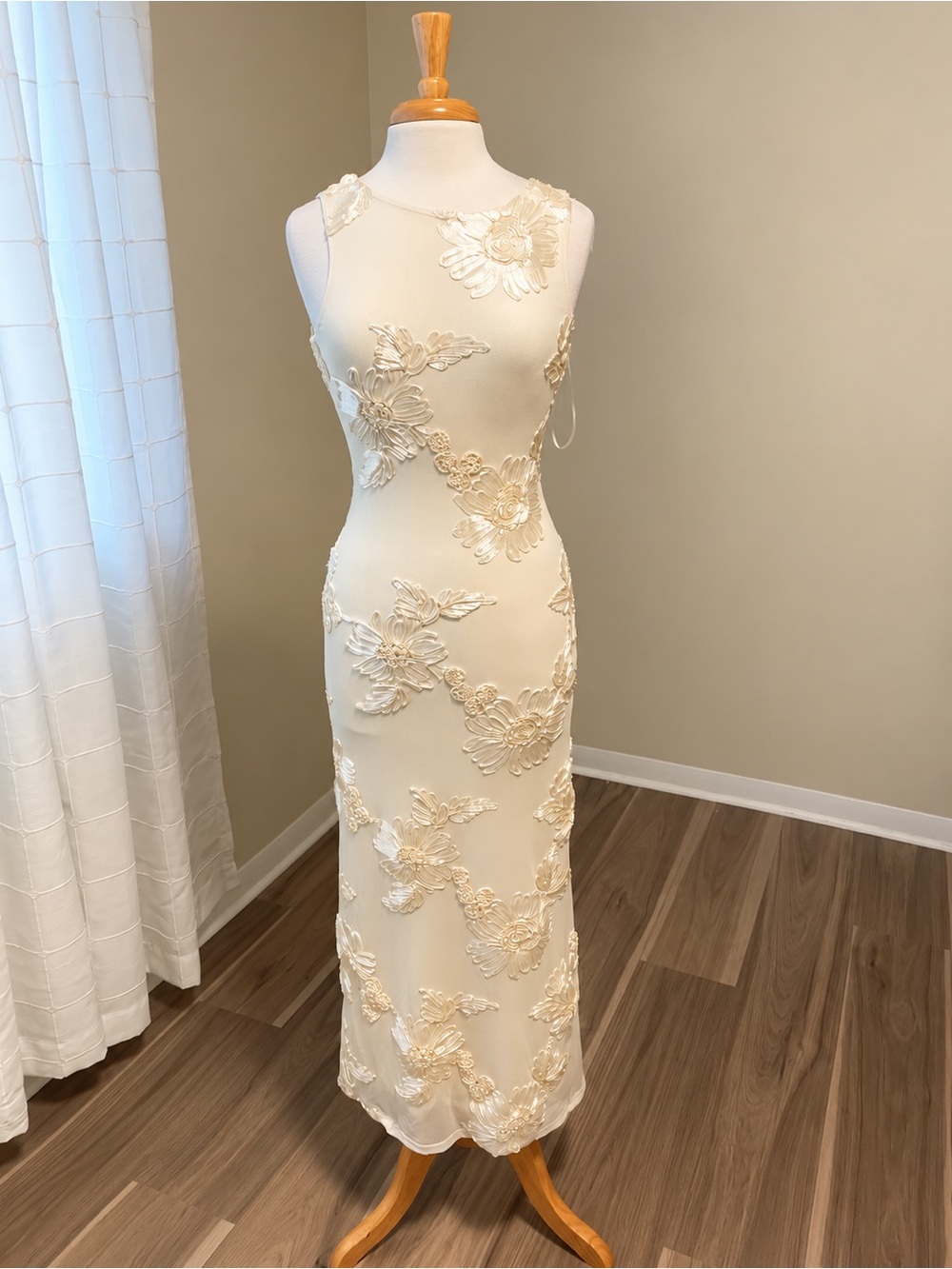 Altar’d State Cream 3D Floral Maxi Dress – Size Small NWT